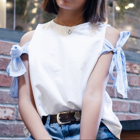 Blue White Striped Bow Tie Open Shoulder Tank Top - Picture 5 of 7